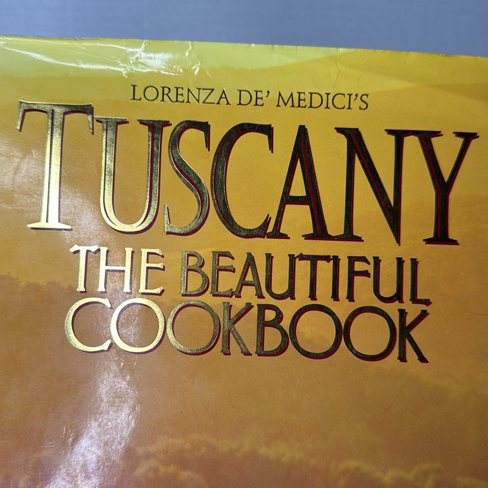 Tuscany The Beautiful Cookbook by Lorenza DE’ Medici coffee table book - Picture 3 of 13